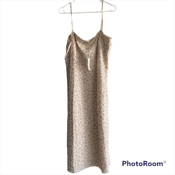 Women's Apron Slip Floral Print Dress A New Day™ Cream Size XL - Picture 2 of 8